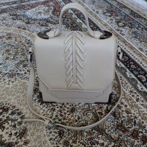 Lionel cream purse